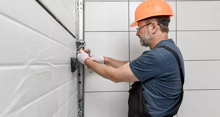 Emergency Garage Door Repair in South Miami Heights, FL