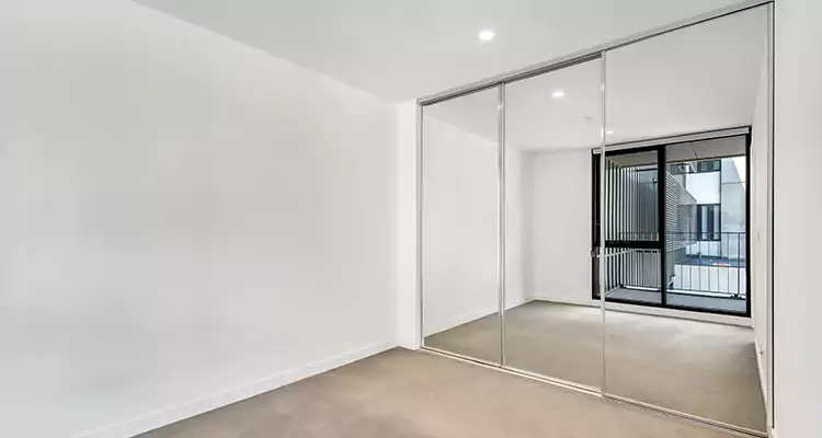 Why Homeowners Choose Us for Sliding Mirror Door Replacement in South Miami Heights, FL