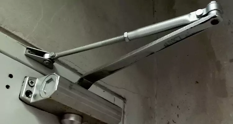 Door Closer Parallel Arm Installation in South Miami Heights, FL