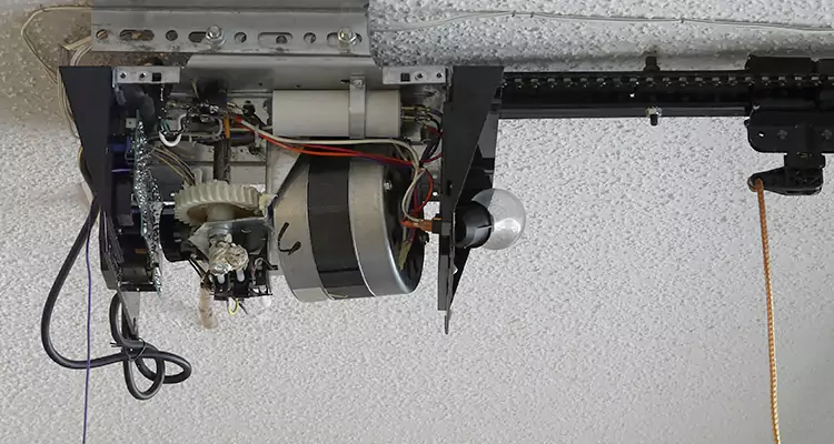 Garage Door Motor Replacement in South Miami Heights, FL