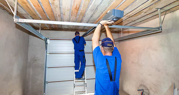 Garage Door Opener Technician in South Miami Heights, FL