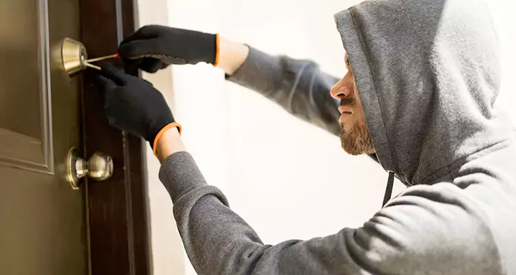 Emergency Motel Lock Repairs—Available 24/7 in South Miami Heights, FL