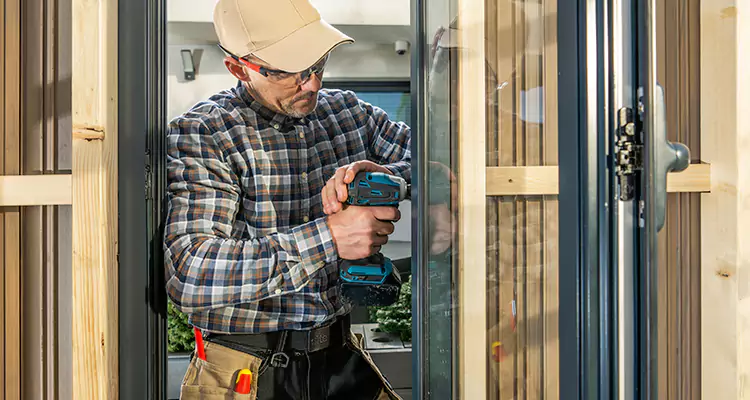 Top-Rated Patio Door Handle and Lock Repair Service for Homeowners in South Miami Heights, FL