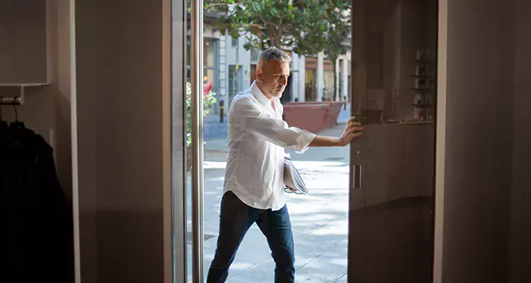 Track Cleaning and Repair for Stuck Doors in South Miami Heights, FL