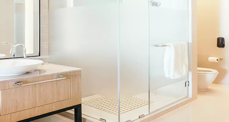 Expert Shower Door Fix and Repair in South Miami Heights, FL